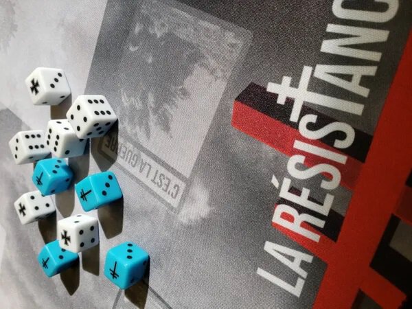 La Resistance Bonus Stamped Dice(10)